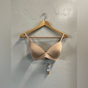 SKIMS Wireless Form T-Shirt Bra 32D NWT Clay Color